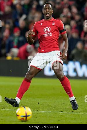 Nottingham, Großbritannien. 1. Januar 2023. Willy Boly vom Nottingham Forest während des Premier League-Spiels auf dem City Ground, Nottingham. Der Bildausdruck sollte lauten: Andrew Yates/Sportimage Credit: Sportimage/Alamy Live News Stockfoto