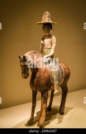 Horse and Female Rider, Tang Dynastie, Th Century, Ancient Chinese Art Gallery, Metropolitan Museum of Art, New York City, USA, Ancient Chinese Art g Stockfoto