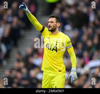 London, Großbritannien. 01. Januar 2023. 01. Januar 2023 - Tottenham Hotspur V Aston Villa - Premier League - Tottenham Hotspur Stadium Tottenham's Hugo Lloris während des Premier League-Spiels gegen Aston Villa. Bildkredit: Mark Pain/Alamy Live News Stockfoto