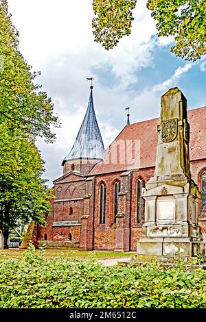 Bardowick (Niedersachsen, Niedersachsen): Dom St. Peter und Paul; Kathedrale Stockfoto