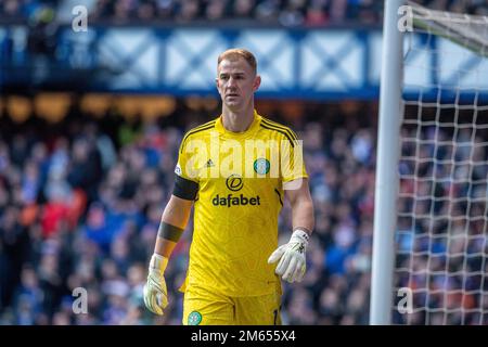 Glasgow, Großbritannien. 02. Januar 2023. Ibrox Stadium Glasgow, Schottland, Januar 2. 2023: Joe Hart von Celtic während des Cinch Scottish Premiership Match zwischen Rangers FC und Celtic FC am 2. Januar 2023 in Glasgow, Vereinigtes Königreich. (Foto: Richard Callis/SPP) (Richard Callis/SPP) Kredit: SPP Sport Press Photo. Alamy Live News Stockfoto