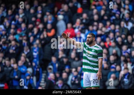 Glasgow, Großbritannien. 02. Januar 2023. Ibrox Stadium Glasgow, Schottland, Januar 2. 2023: Cameron Carter Vickers of Celtic während des Cinch Scottish Premiership Match zwischen Rangers FC und Celtic FC am 2. Januar 2023 in Glasgow, Vereinigtes Königreich. (Foto: Richard Callis/SPP) (Richard Callis/SPP) Kredit: SPP Sport Press Photo. Alamy Live News Stockfoto