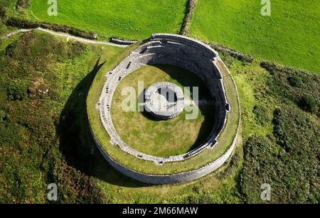 Cahergall prähistorische keltische kreisförmige Trockenmauerfestung alias cashel bei Cahersiveen, Iveragh Halbinsel, County Kerry, Irland Stockfoto