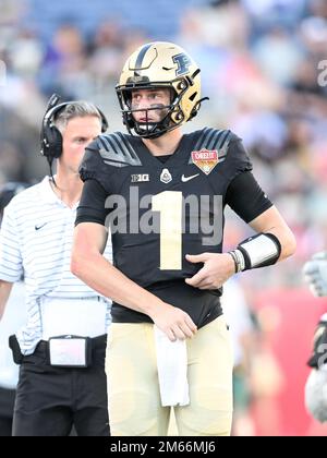 Orlando, Florida, USA. 2. Januar 2023: Purdue Boilermakers Quarterback Michael Alaimo (1) während der 2. Hälfte des Cheez-IT Citrus Bowl zwischen LSU Tigers und Purdue Boilermakers. LSU besiegte Purdue 63-7 im Camping World Stadium in Orlando, FL. Romeo T Guzman/CSM Kredit: CAL Sport Media/Alamy Live News Stockfoto