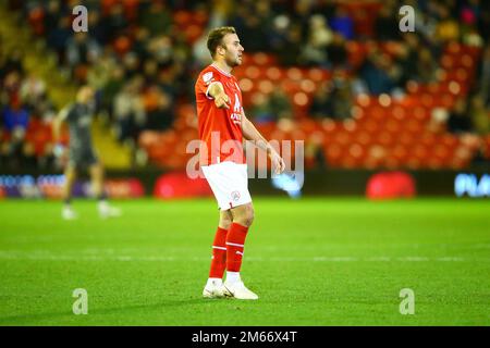 Oakwell Stadium, Barnsley, England - 2. Januar 2023 Herbie Kane (8) of Barnsley - während des Spiels Barnsley V Bolton Wanderers, Sky Bet League One, 2022/23, Oakwell Stadium, Barnsley, England - 2. Januar 2023 Kredit: Arthur Haigh/WhiteRosePhotos/Alamy Live News Stockfoto