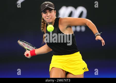 Sydney, Australien. 03. Januar 2023. Jessica Bouzas Maneiro aus Spanien spielt am 3. Januar 2023 während des United Cup in der Ken Rosewall Arena, Sydney Olympic Park Tennis Centre, Sydney, Australien, ein Spiel der Gruppe D. Foto von Peter Dovgan. Nur redaktionelle Verwendung, Lizenz für kommerzielle Verwendung erforderlich. Keine Verwendung bei Wetten, Spielen oder Veröffentlichungen von Clubs/Ligen/Spielern. Kredit: UK Sports Pics Ltd/Alamy Live News Stockfoto