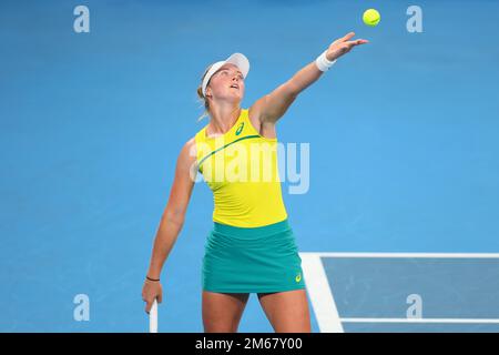 Sydney, Australien. 03. Januar 2023. Olivia Gadecki aus Australien nimmt am 3. Januar 2023 während des United Cup in der Ken Rosewall Arena, Sydney Olympic Park Tennis Centre, Sydney, Australien, am Group D-Spiel Teil. Foto von Peter Dovgan. Nur redaktionelle Verwendung, Lizenz für kommerzielle Verwendung erforderlich. Keine Verwendung bei Wetten, Spielen oder Veröffentlichungen von Clubs/Ligen/Spielern. Kredit: UK Sports Pics Ltd/Alamy Live News Stockfoto