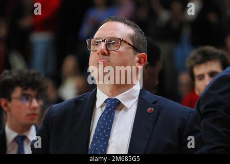 Enerxenia Arena, Varese, Italien, 02. Januar 2023, Marco Ramondino, Cheftrainer Bertram Yachts Derthona Tortona während Openjobmetis Varese gegen Bertram Stockfoto