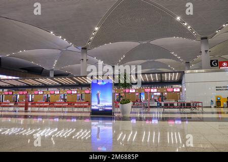 Internationaler Abflugterminal am Flughafen Istanbul in Istanbul, Türkei, am 14. September 2022 Stockfoto