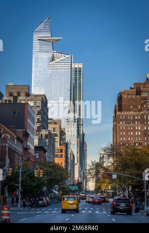 Blick auf die 10. Avenue in Chelsea im Westen von Manhattan New York City, USA Stockfoto