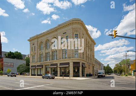 Die Scientology-Kirche befindet sich derzeit auf der 836 Main Street, einem historischen Flachbau, der 1872 aus römischen Ziegeln und Terracotta erbaut wurde. Stockfoto