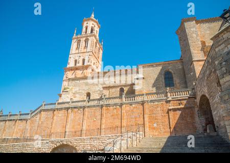 Kirche Nuestra Señora de la Asuncion. Santa Maria del Campo, Provinz Burgos, Castilla Leon, Spanien. Stockfoto