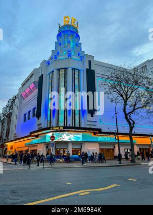 Paris, Frankreich, Grand Rex, französische Vintage-Kinoarchitektur, historisches Denkmal, Art déco-Architektur, Außenfassade, Straßenszene, paris 1930er Jahre Kunst Stockfoto