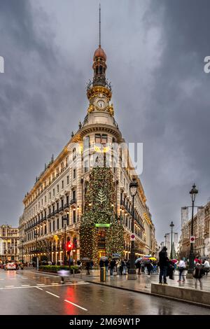 Einkaufspassage Centro Canalejas mit Weihnachtsbeleuchtung, Madrid, Spanien Stockfoto