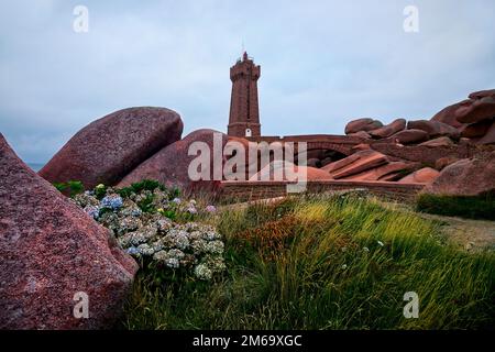 Rosa Granit Küste, Ploumanach, Bretagne, Frankreich Stockfoto