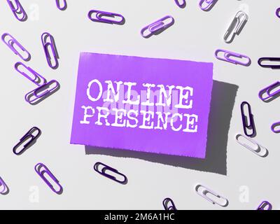 Text wird geschrieben Online-Präsenz wird angezeigt. Konzept bedeutet, dass jemand existiert, der über eine Online-Suche gefunden werden kann Stockfoto