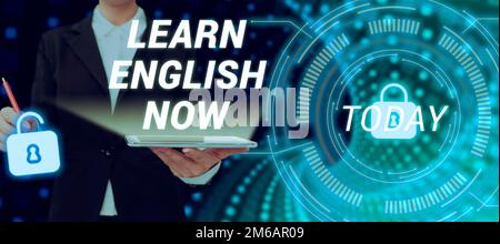 Handschriftlicher Text Jetzt Englisch lernen. Geschäftskonzept Erwerb oder Erwerb von englischkenntnissen und -Fertigkeiten Stockfoto