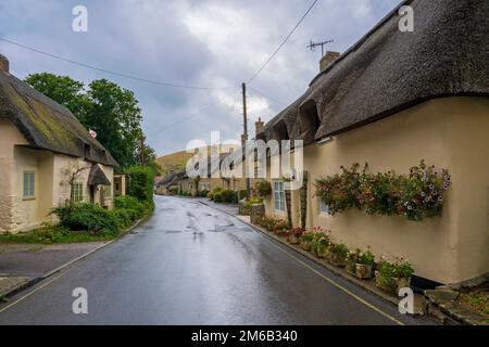 Strohgedeckten Hütten im Dorf von West Lulworth, Dorset England UK Stockfoto