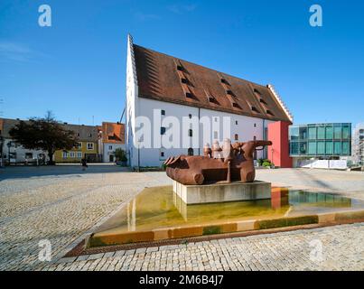 Brunnen drei Reiter von Lothar Fisherman in der Reitstadel, Neumarkt in der Oberpfalz, Bayern, Deutschland Stockfoto