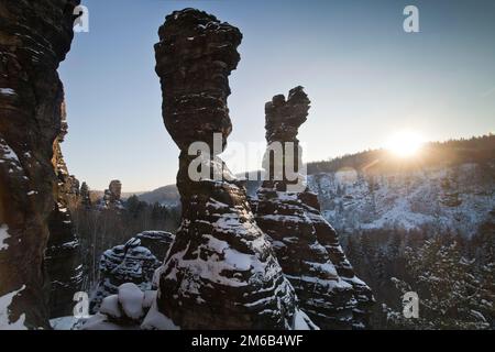 Schnee an den Herkules-Säulen, Bielatal, Ottomuehle, Sächsische Schweiz, Elbstand-Steingebirge, Sachsen Stockfoto