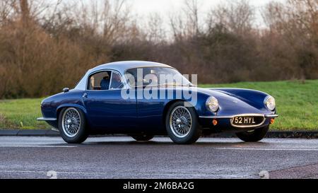 Blauer 1963 Lotus Super 95 Elite klassischer Sportwagen Stockfoto