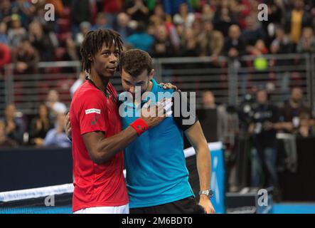 Grigor Dimitrov besiegte Monfils in einem Demonstrationsspiel in Arena Armeec Hall, Sofia Stockfoto