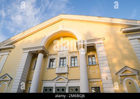 Haus der Kultur in Sillamae. Die Architektur der Stalin-Ära Stockfoto