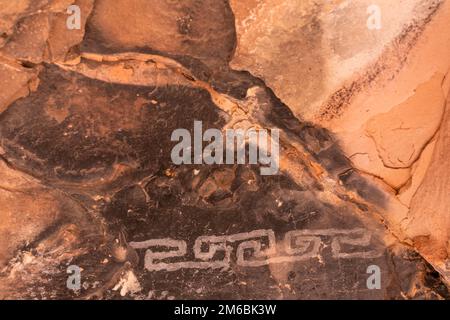 Gefängnisruinierung. Rucksacktouren in Grand Gulch und Anasazi-Wohnungen und Felskunst. In Der Nähe Von Blanding, Utah, Usa. Stockfoto