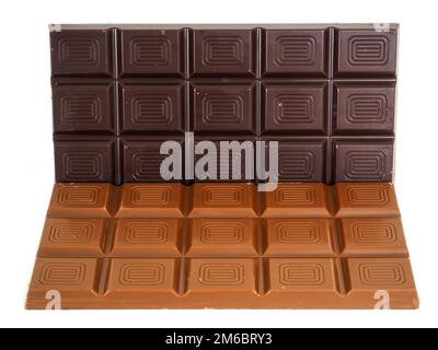 Ganze dunkle und helle Schokoriegel Stockfoto
