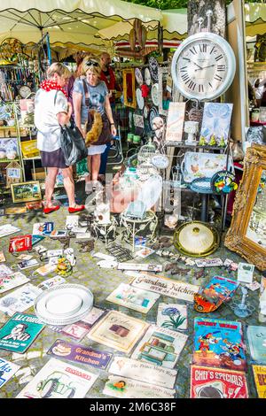 Frühlingsflohmarkt Stockfoto