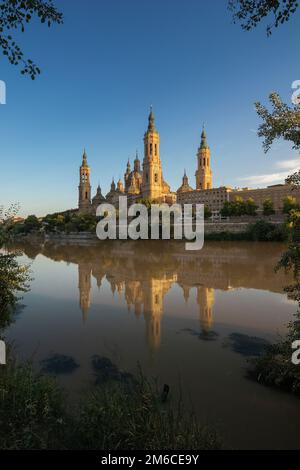 Die Kathedrale von Nuestra Senora del Pilar in Saragoza. Stockfoto