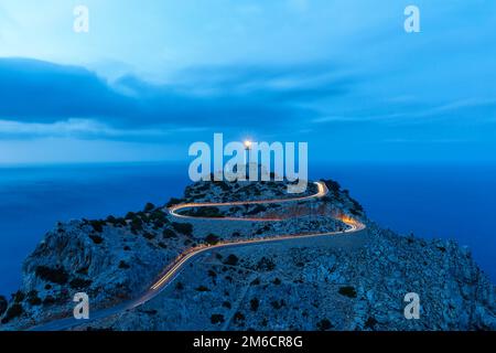 Mallorca Cap Formentor Leuchtturm bei Nacht Seetext Free Space Travel Spanien Stockfoto