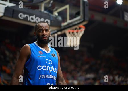 Valencia, Spanien. 03. Januar 2023. Christian Eyenga von Carplus Fuenla während der Liga Endesa J14 in der Sporthalle Fuente de San Luis gesehen. Valencia Basket 92:86 Carplus Fuenla Credit: SOPA Images Limited/Alamy Live News Stockfoto