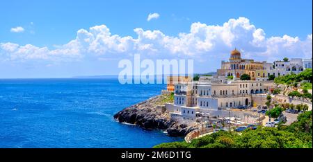 Panoramablick auf die Landschaft von Salento Apulia Santa Cesarea Terme Village Lecce Stockfoto