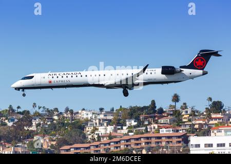 Air Canada Express Bombardier CRJ-700 Flugzeug San Diego Flughafen Stockfoto