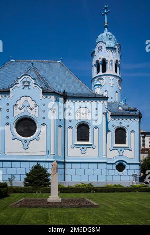 Blaue Kirche in Bratislava Saint Elizabeth im Sommer Stockfoto
