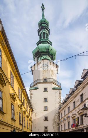 Turm von Michaels Tor im Zentrum von bratislava Stockfoto