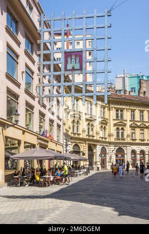 Schild in der Laurinska Straße in der Innenstadt von Bratislava Stockfoto