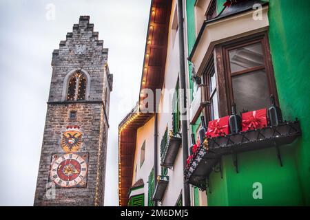 Vipiteno Alto Adige lokalen Wahrzeichen Italiens - die Torre delle Dodici oder Zwolferturm Stockfoto