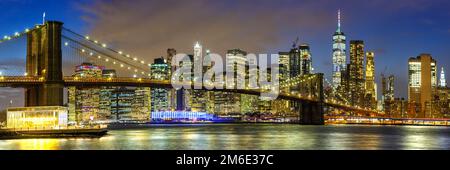 New York City Skyline Nacht Manhattan Stadt Panoramablick Brooklyn Bridge World Trade Center Stockfoto