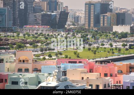 MIA Park (Museum für islamische Kunst) neben der Corniche des Mina-Viertels in Doha, Katar Stockfoto