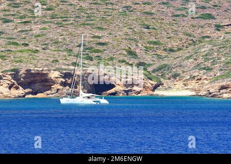 Der Strand Karras auf der Insel Sikinos, Griechenland Stockfoto