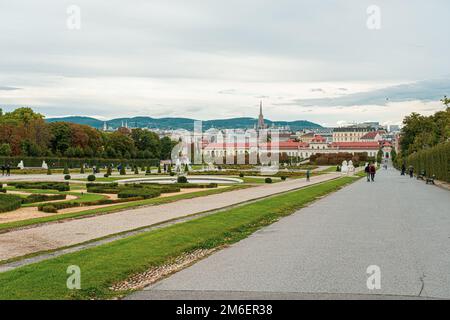 Wien, Österreich, September 27 2022 das Belvedere ist ein historischer Gebäudekomplex in Wien. Die Gebäude befinden sich in einer barocken Parklandschaft Stockfoto