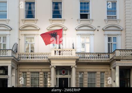 London - November 2022: Botschaft der Republik Albanien Konsularisches und Visumbüro Stockfoto