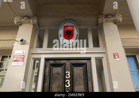 London - November 2022: Botschaft der Republik Albanien Konsularisches und Visumbüro Stockfoto