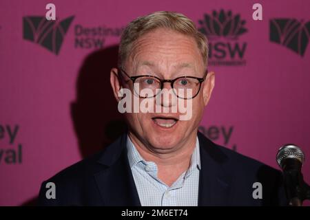 Sydney, Australien. 4. Januar 2023 Sydney Festival startet Medienkonferenz im Cutaway, Barangaroo. Im Bild: Minister für Tourismus und Kunst Ben Franklin. Kredit: Richard Milnes/Alamy Live News Stockfoto