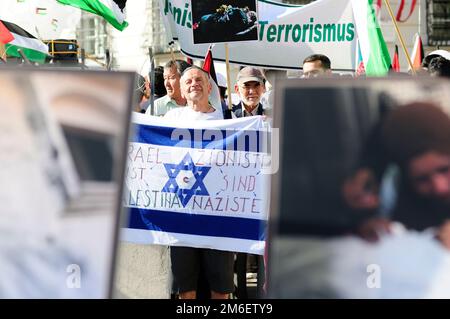 Wien, Österreich. 11. Juli 2015 Demonstration zum al-Quds-Tag in Wien Stockfoto