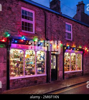 Weihnachtsbeleuchtung in Corbridge, Northumberland, England, Großbritannien Stockfoto