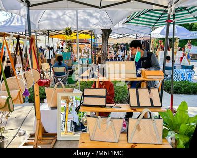 People Food Shopping im 'Jing Jai Farmers Market', Meuang Chiang Mai Thailand Stockfoto