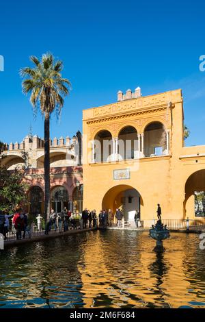 Quecksilberbrunnen im Königlichen Alcázars von Sevilla, Spanien Stockfoto